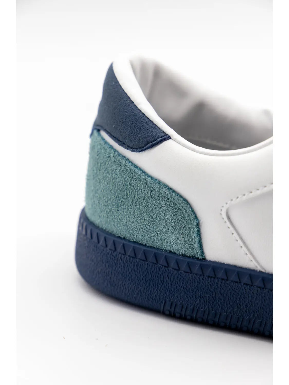 White Low Leather Sneakers | Duo